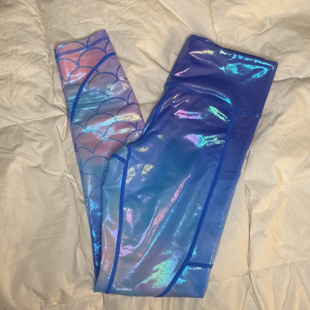 Curves and combat mermaid leggings